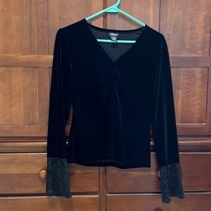 willi smith black velvet long sleeve top